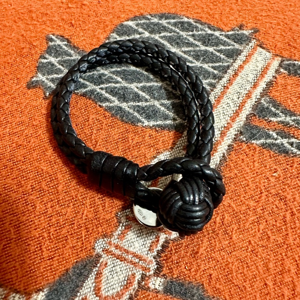 BOTTEGA VENETA❤️🌟DOUBLE BRAIDED BLACK BEACELET⭐️ - Picture 2 of 7